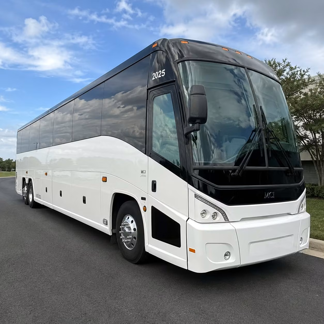 coachbuswestjordan com makes it easy to arrange youth group and retreat transportation in west jordan